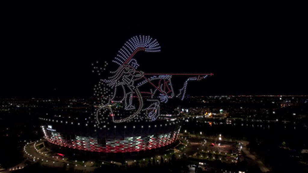 1000 dronów, 1000 drone show, pokaz dronów koronacja chrobrego, pokaz dronów warszawa, największy pokaz dronów